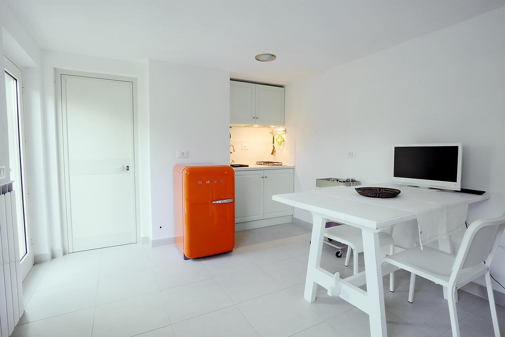 Casa Mite Apartment ปิเอตราซานตา ภายนอก รูปภาพ